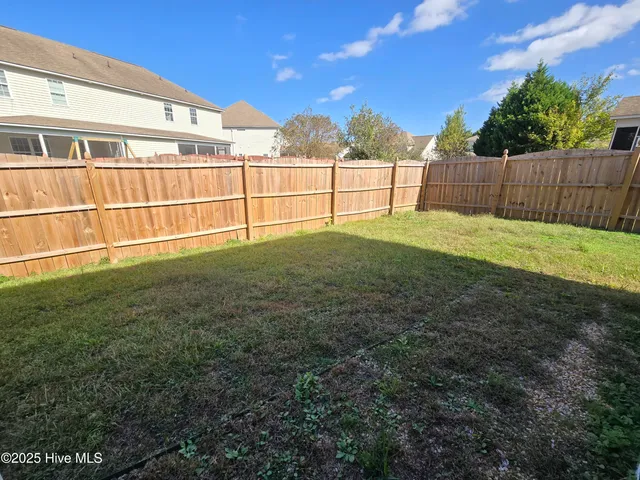 $1,900 | 2041 Cambria Drive, Unit B, Greenville, NC 27834