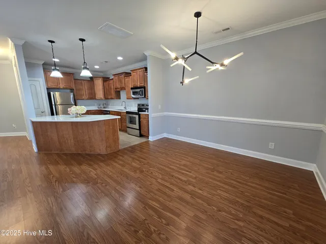 $1,900 | 2041 Cambria Drive, Unit B, Greenville, NC 27834