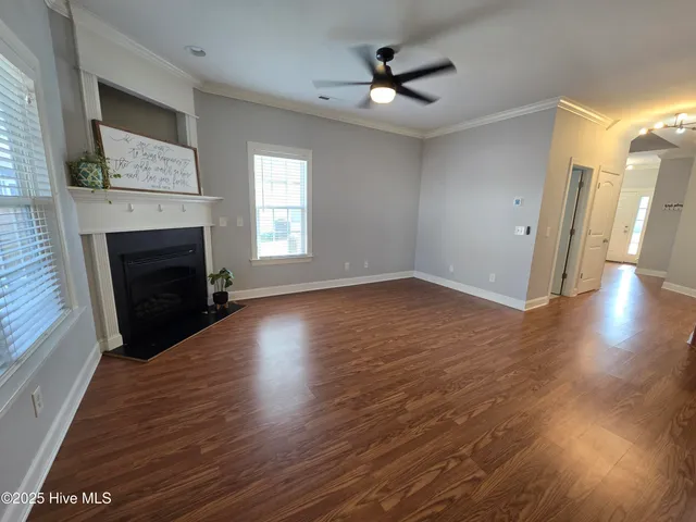 $1,900 | 2041 Cambria Drive, Unit B, Greenville, NC 27834