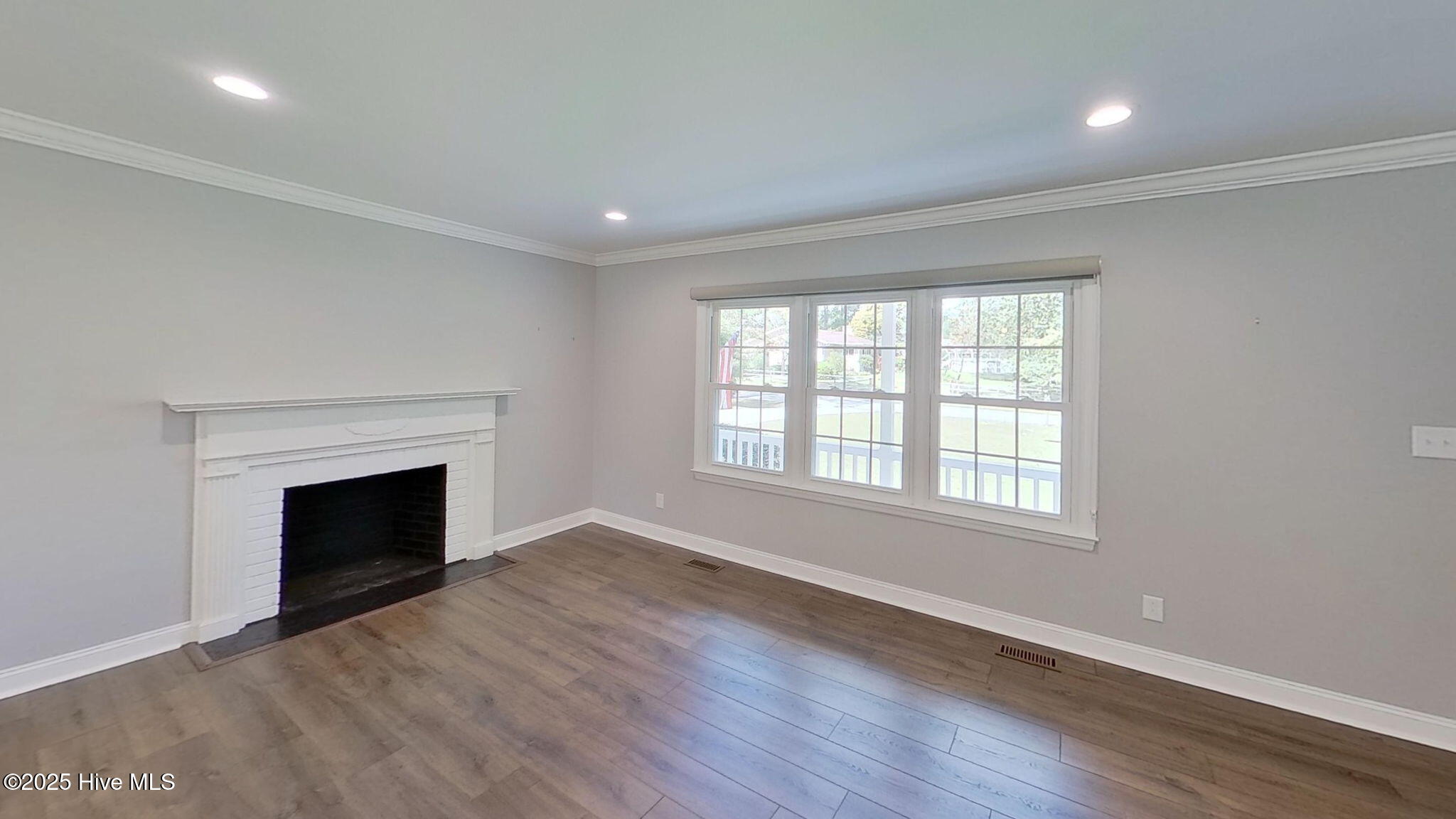 4905 Sandhurst Road Trent Woods, NC 28562 - Photo 11 of 62 61-web-or-mls-4905-Sandhurst-Rd-Trent-Wo