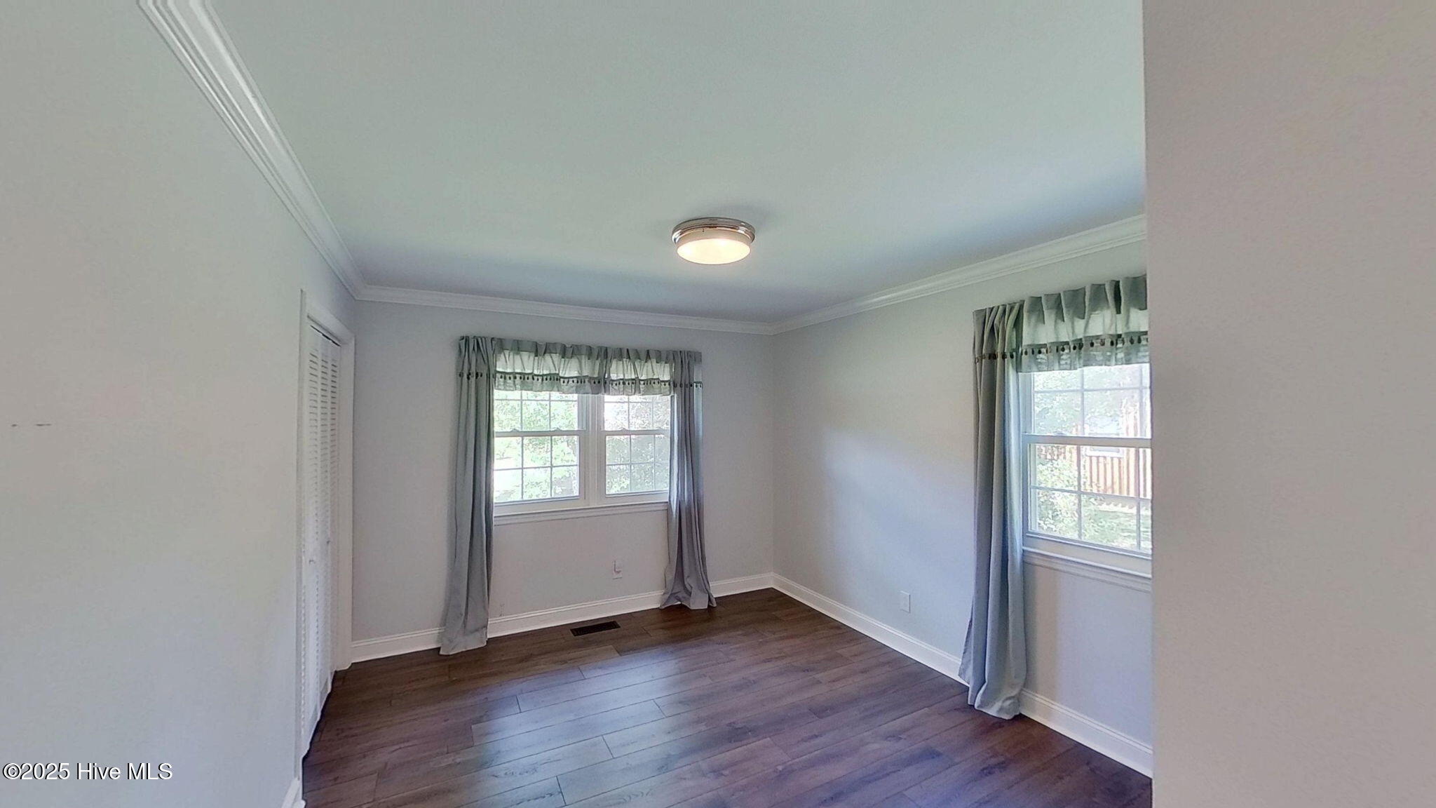 4905 Sandhurst Road Trent Woods, NC 28562 - Photo 29 of 62 53-web-or-mls-4905-Sandhurst-Rd-Trent-Wo