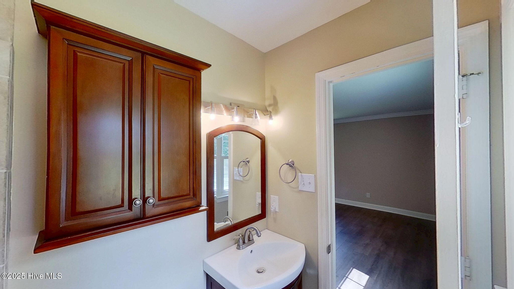 4905 Sandhurst Road Trent Woods, NC 28562 - Photo 36 of 62 59-web-or-mls-4905-Sandhurst-Rd-Trent-Wo