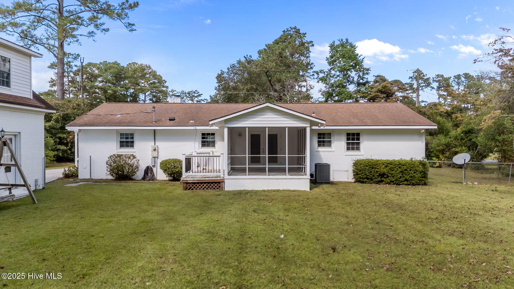 4905 Sandhurst Road Trent Woods, NC 28562 - Photo 44 of 62 1-web-or-mls-DJI_20251006141759_0027_D