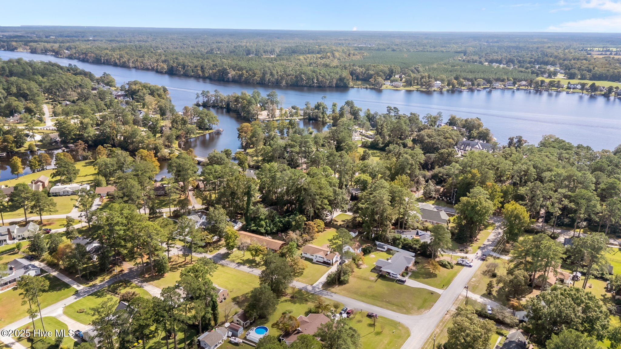 4905 Sandhurst Road Trent Woods, NC 28562 - Photo 61 of 62 24-web-or-mls-DJI_20251006142208_0037_D