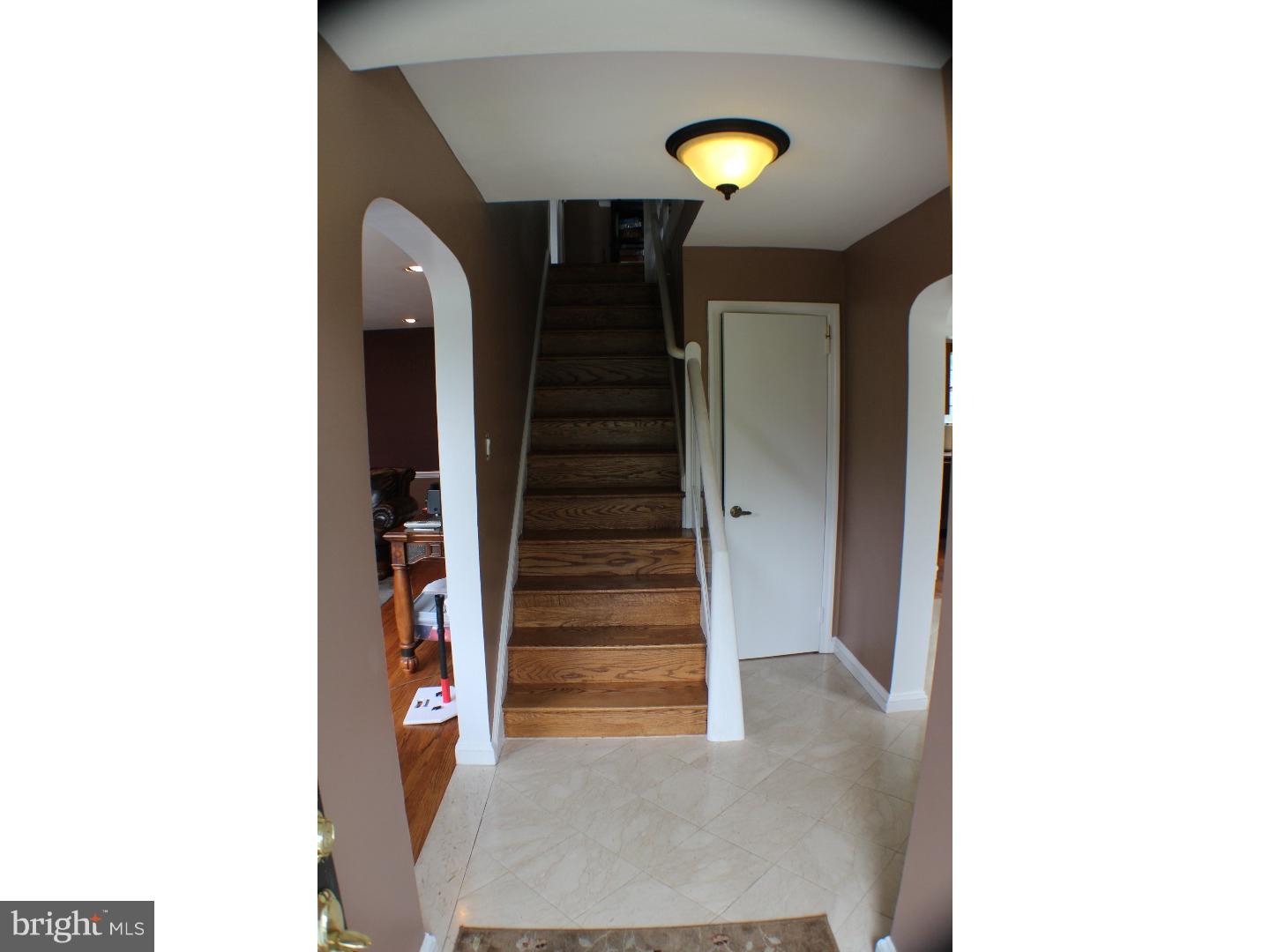 517 Maple Hill Road Havertown, PA 19083 - Photo 4 of 23 Foyer