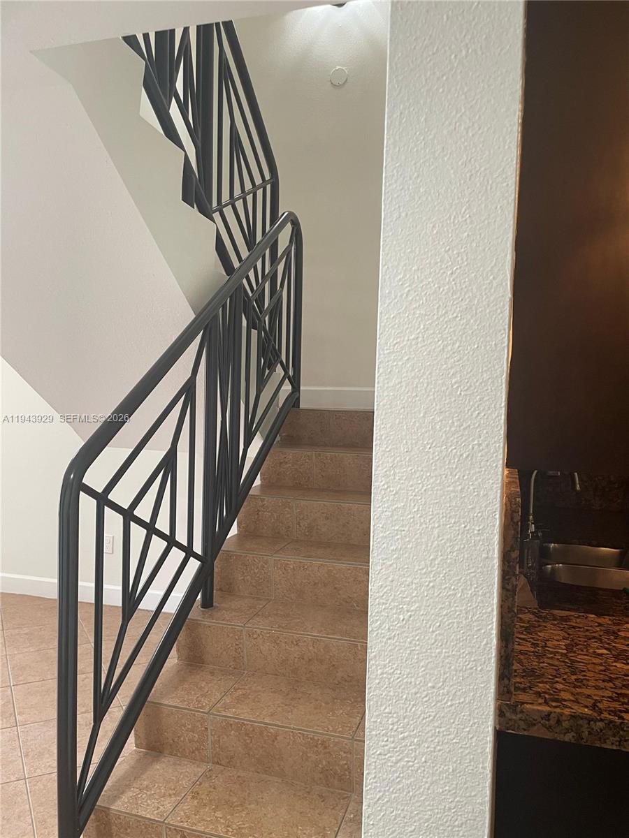 11115 West Okeechobee Road, Unit 154 Hialeah Gardens, FL 33018 - Photo 9 of 30 a view of entryway