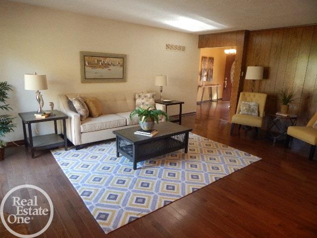 15 Stonetree Circle Rochester Hills, MI 48309 - Photo 2 of 29