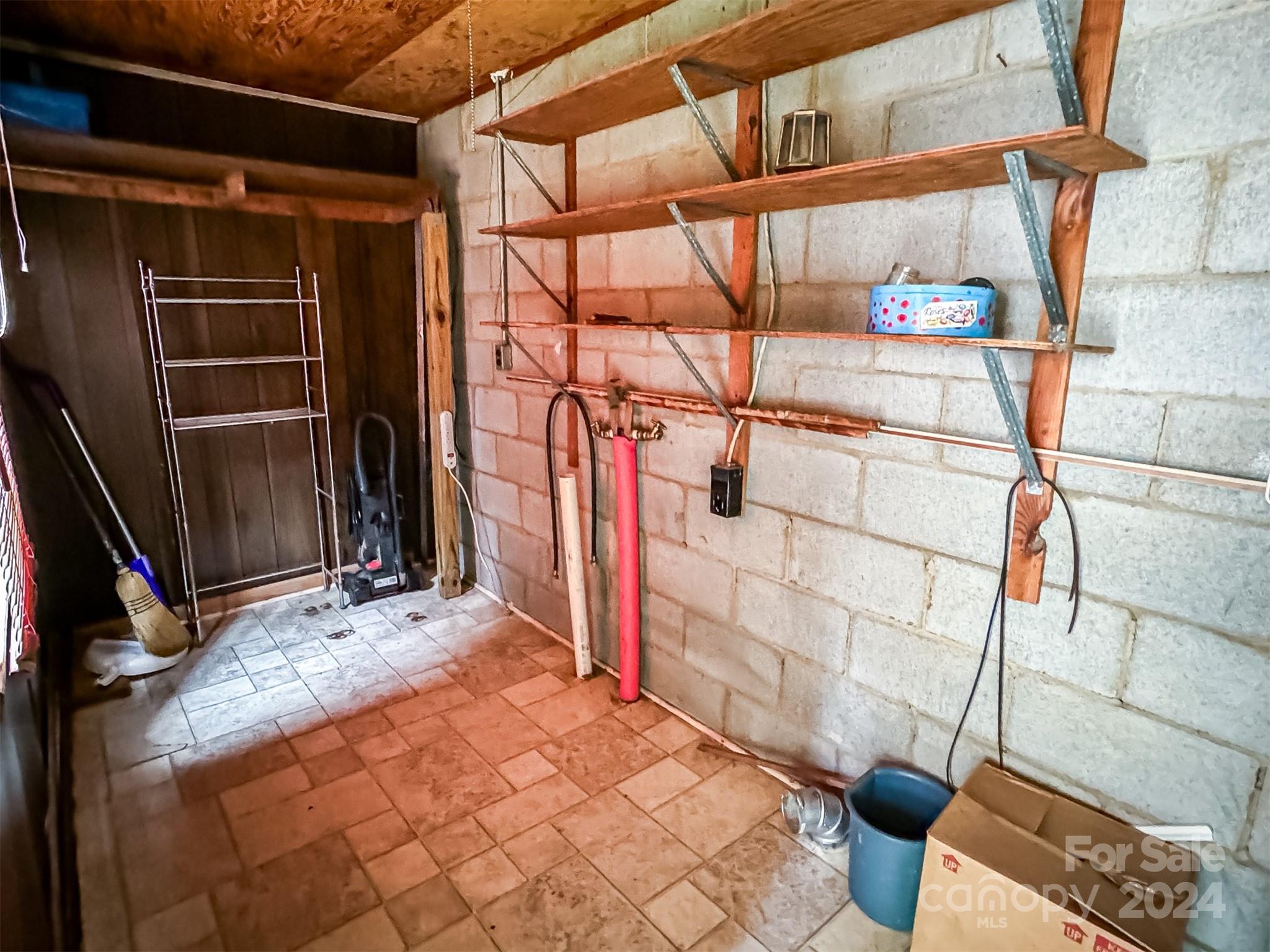 2575 West View Acres Ave Extension Hickory, NC 28601 - Photo 28 of 43 Gallery Image 28