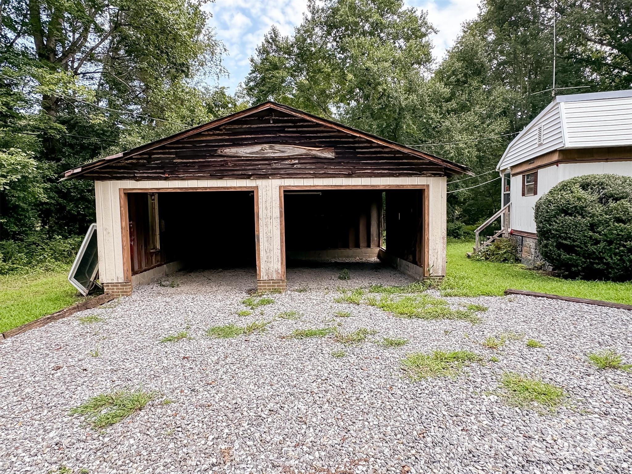 2575 West View Acres Ave Extension Hickory, NC 28601 - Photo 31 of 43 Gallery Image 31