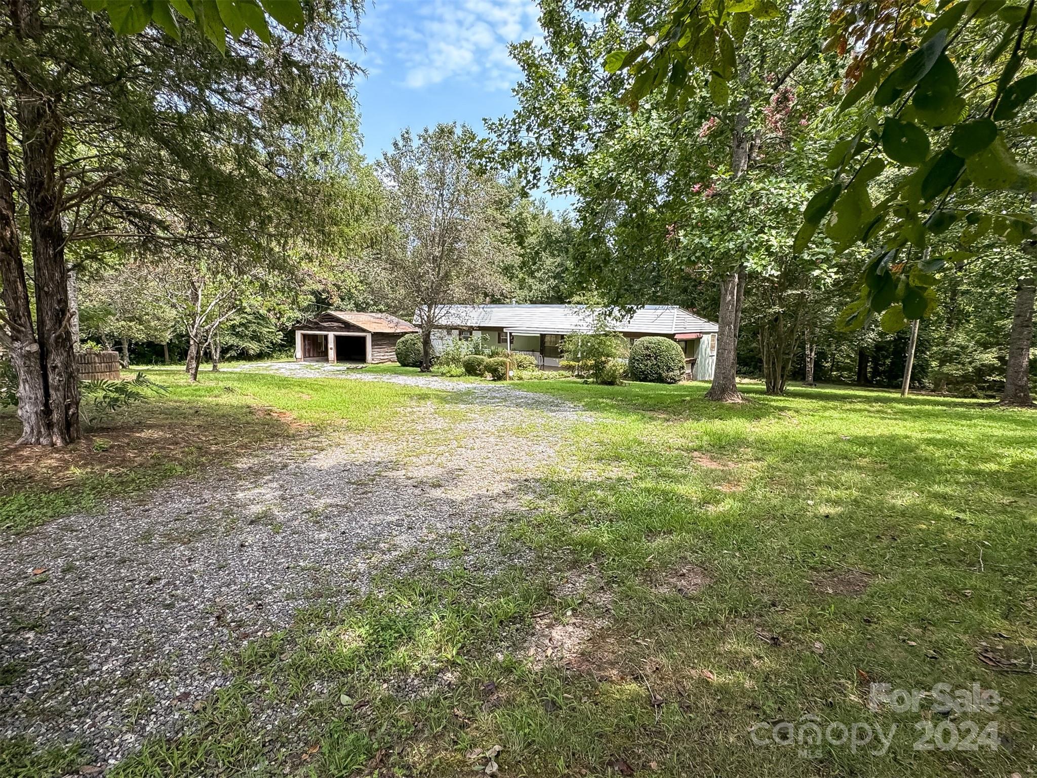 2575 West View Acres Ave Extension Hickory, NC 28601 - Photo 41 of 43 Gallery Image 41
