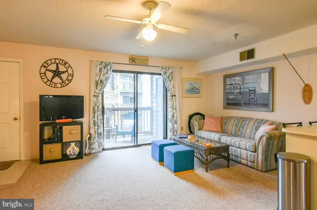 $1,300 | 14300 Jarvis Avenue, Unit A20101, Ocean City, MD 21842
