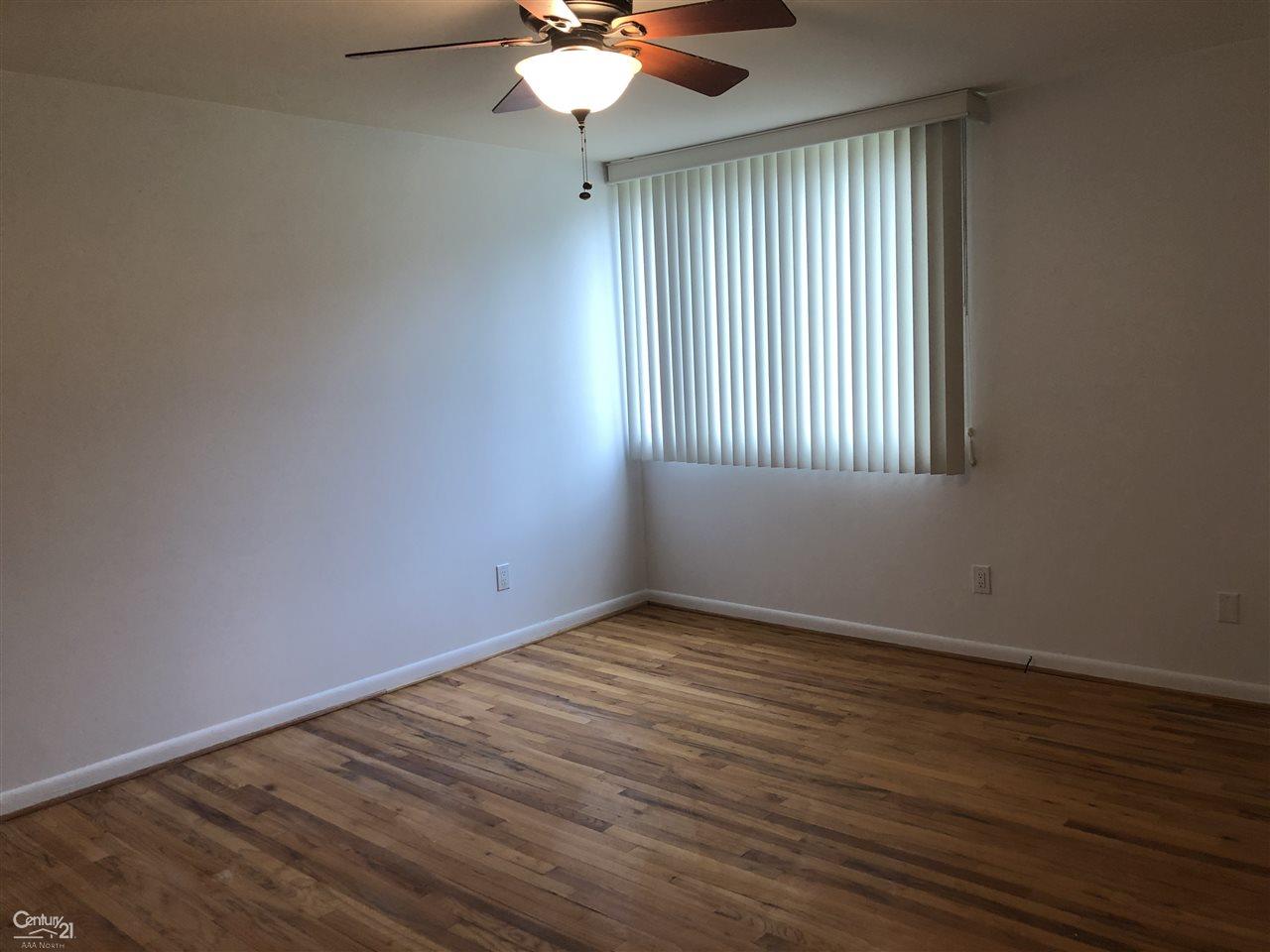 4047 West Maple Road Bloomfield Hills, MI 48301 - Photo 18 of 35