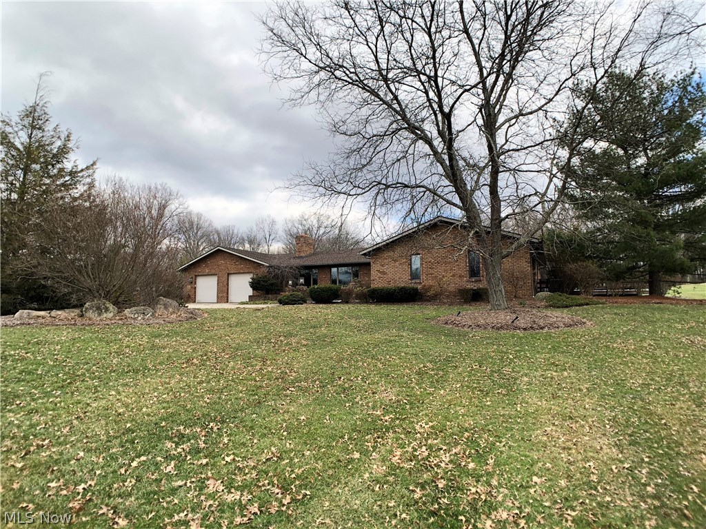 5014 Wayland Road Diamond, OH 44412 - Photo 1 of 29