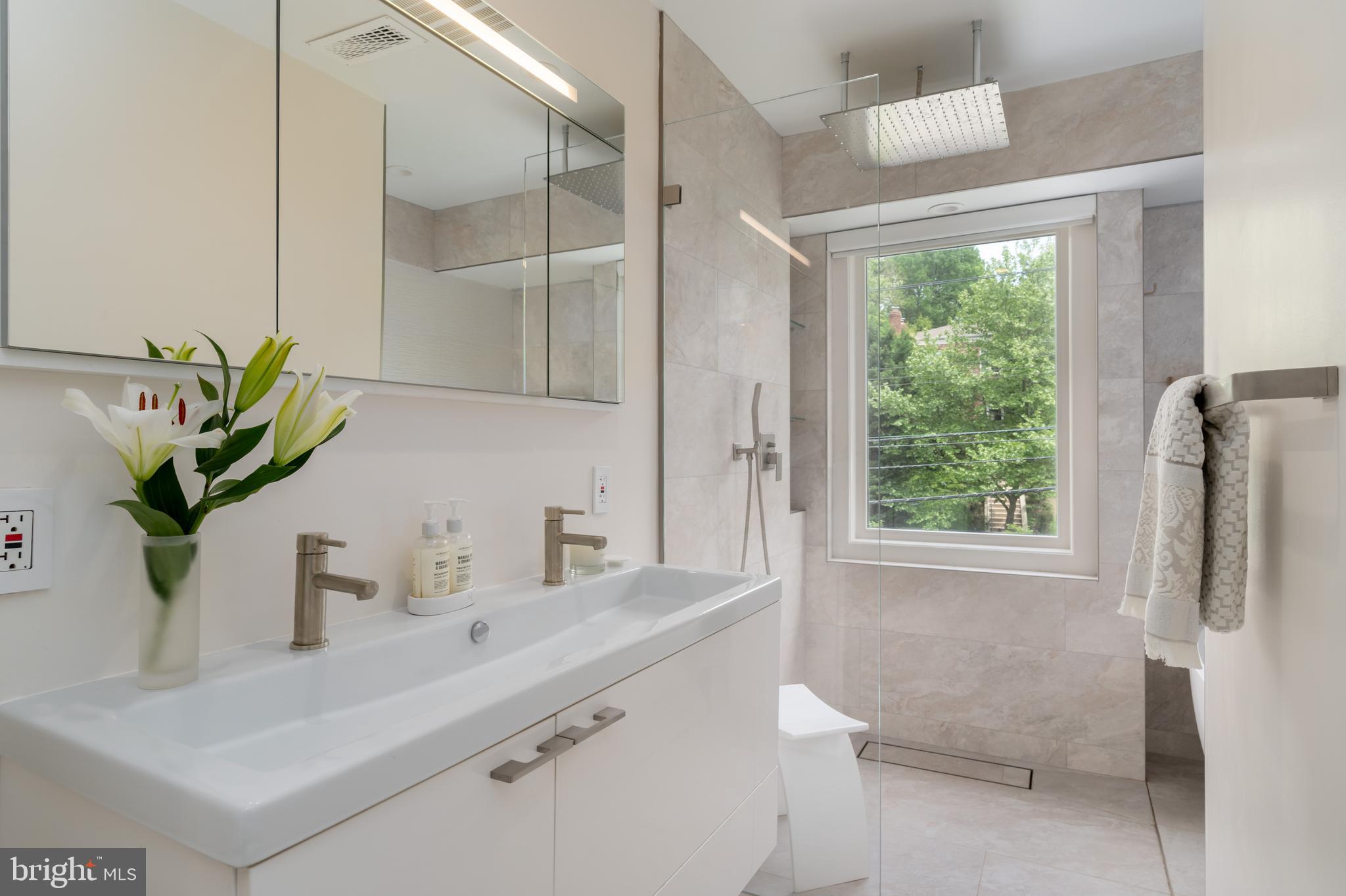 4770 Reservoir Road Northwest Washington, DC 20007 - Photo 26 of 50 Fab owners + bath/wet space with rain shower