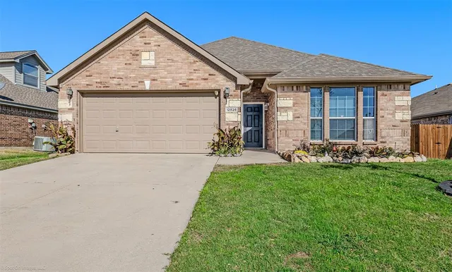 $285,000 | 12826 Carpenter Lane, Rhome, TX 76078