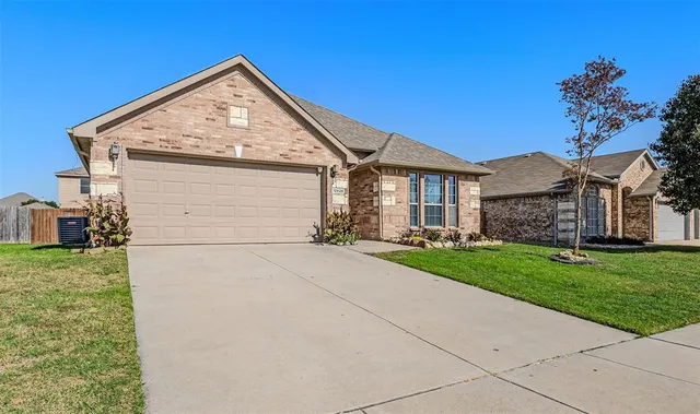 $285,000 | 12826 Carpenter Lane, Rhome, TX 76078