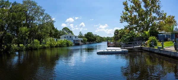 $2,300 | 14820 Atlantic Avenue, Hudson, FL 34667