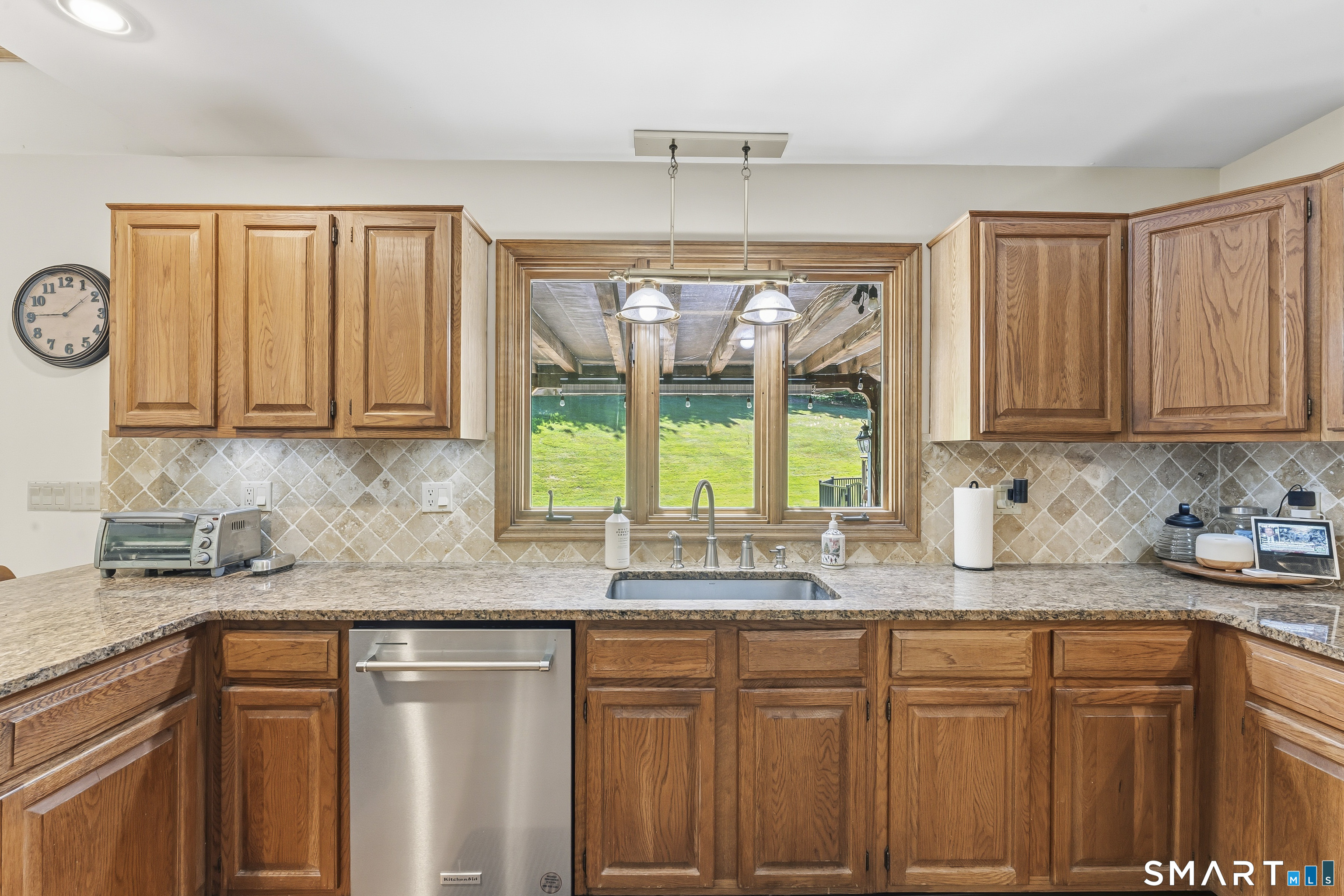 16 Palestine Road Newtown, CT 06470 - Photo 14 of 40
