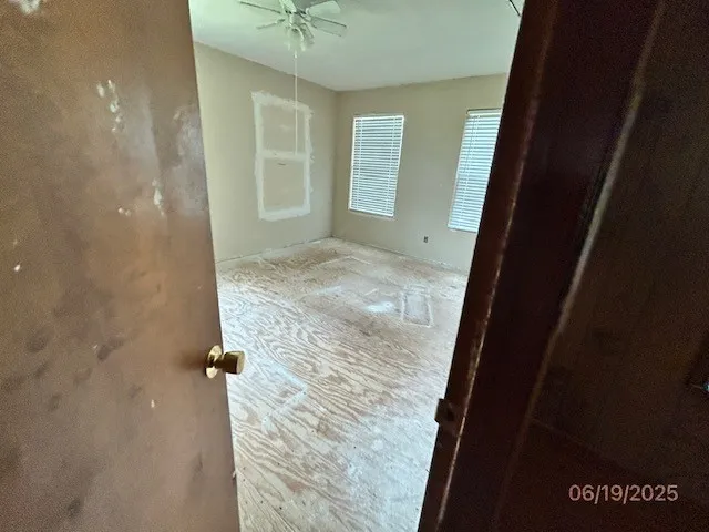 $149,950 | 501 15th Street, Seadrift, TX 77983