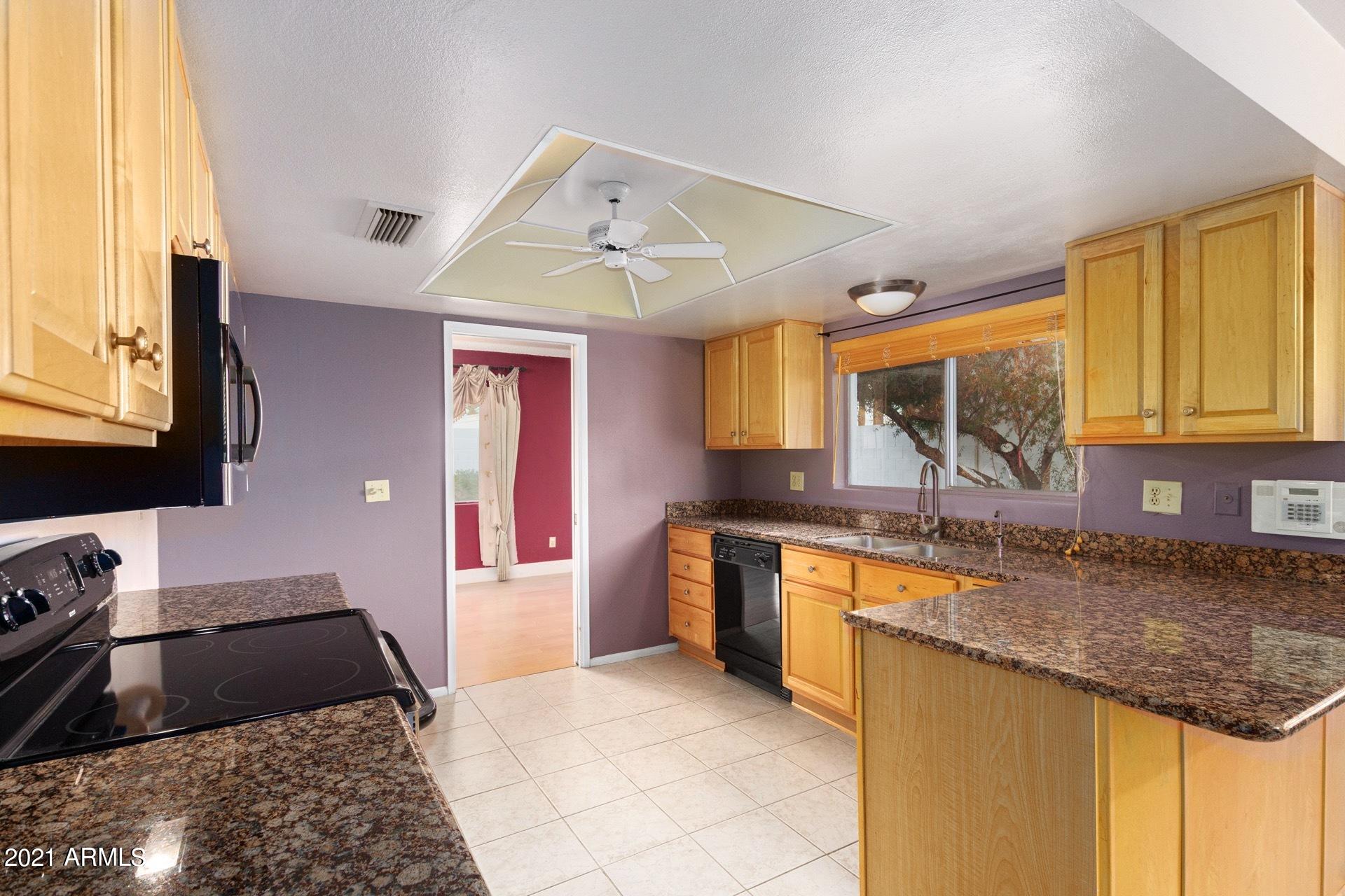 44 East Calavar Road Phoenix, AZ 85022 - Photo 13 of 26 0014-Calavar 13