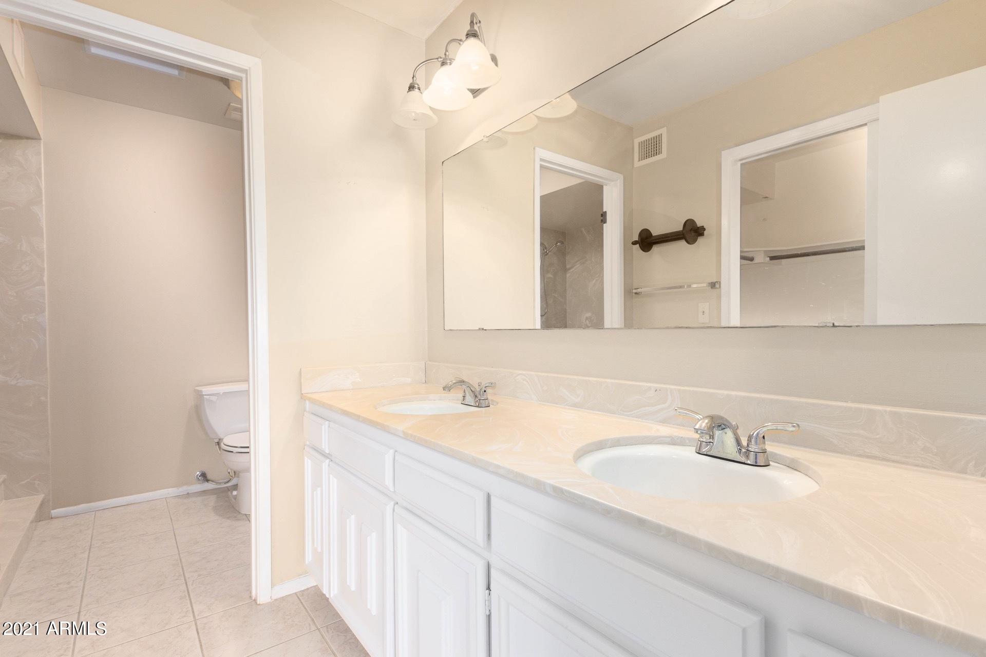 44 East Calavar Road Phoenix, AZ 85022 - Photo 18 of 26 0019-Calavar 20
