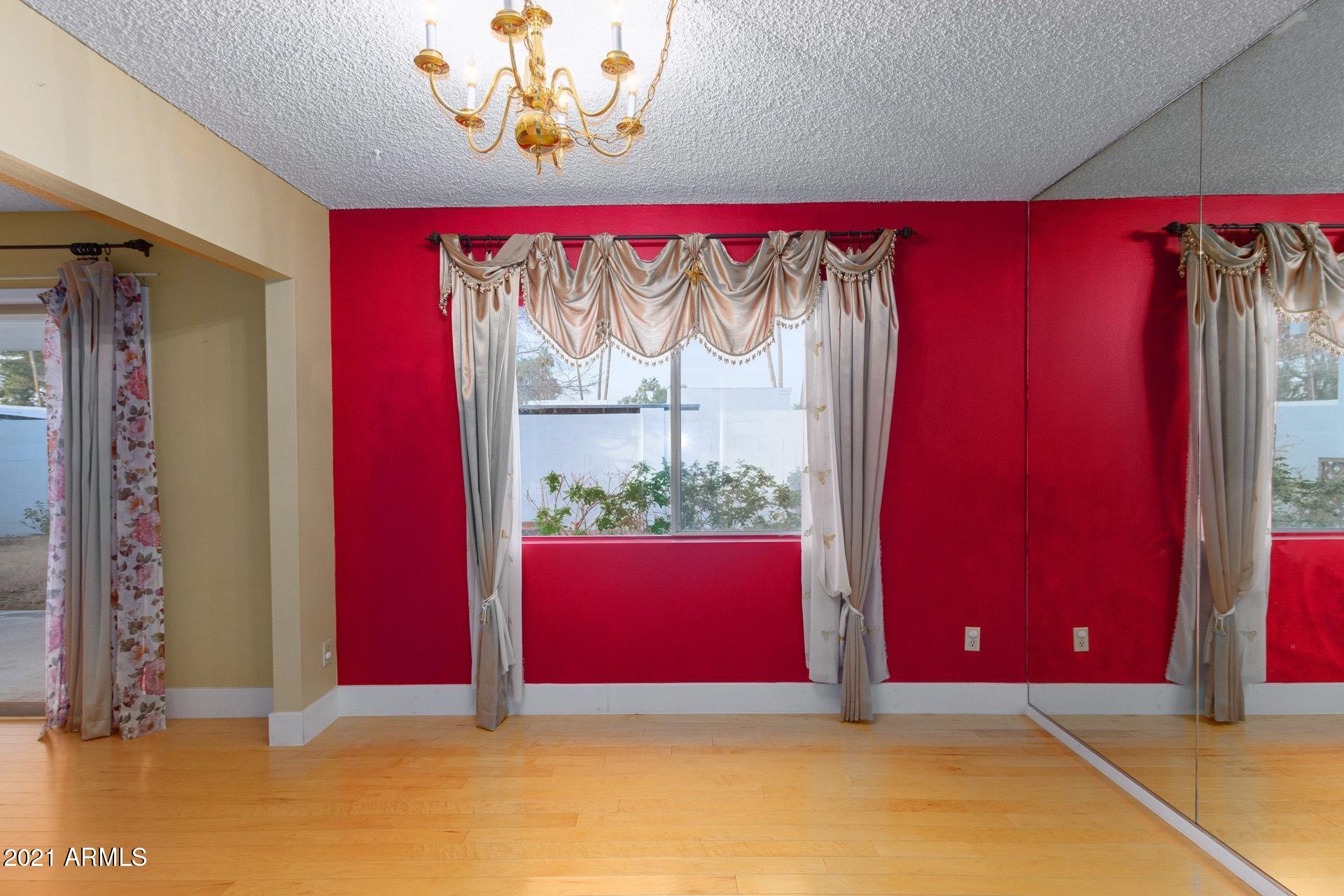 44 East Calavar Road Phoenix, AZ 85022 - Photo 8 of 26 0009-Calavar 9