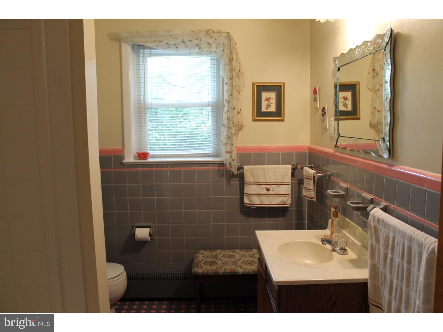 1526 East Butler Pike Ambler, PA 19002 - Photo 16 of 22 Bathroom