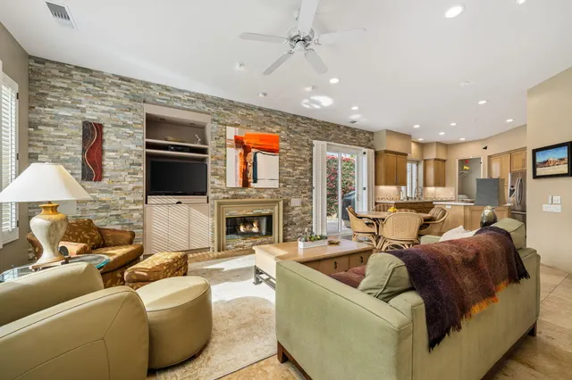 $1,000,000 | 65 Laken Lane, Palm Desert, CA 92211