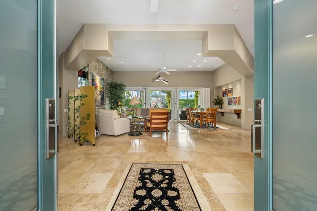 $1,000,000 | 65 Laken Lane, Palm Desert, CA 92211