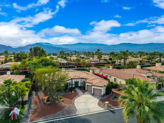 $1,000,000 | 65 Laken Lane, Palm Desert, CA 92211