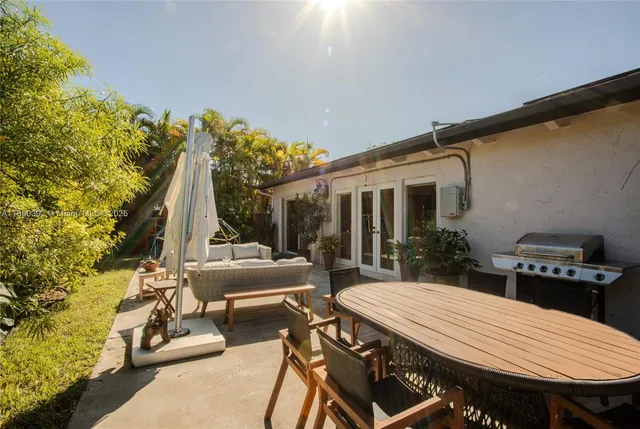 $880,000 | 10605 Southwest 132nd Court, Miami, FL 33186