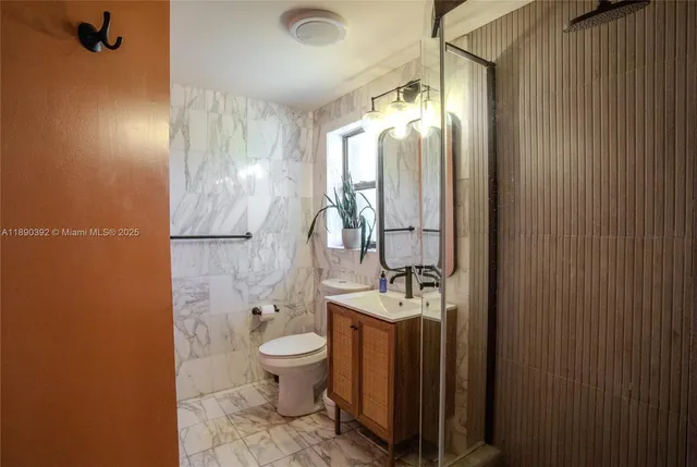 $880,000 | 10605 Southwest 132nd Court, Miami, FL 33186