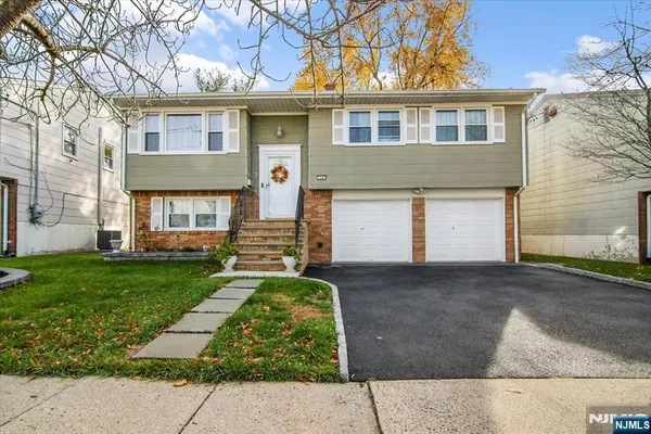 $669,000 | 14 Dorothea Terrace, Belleville, NJ 07109