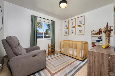 $895,000 | 199 Bailhache Avenue, Healdsburg, CA 95448