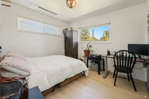 $895,000 | 199 Bailhache Avenue, Healdsburg, CA 95448