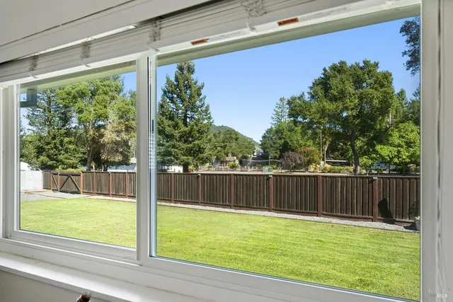 $895,000 | 199 Bailhache Avenue, Healdsburg, CA 95448