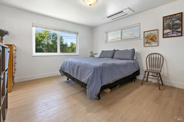 $895,000 | 199 Bailhache Avenue, Healdsburg, CA 95448