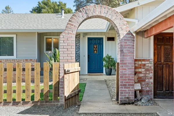 $864,900 | 199 Bailhache Avenue, Healdsburg, CA 95448
