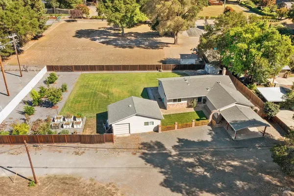 $864,900 | 199 Bailhache Avenue, Healdsburg, CA 95448