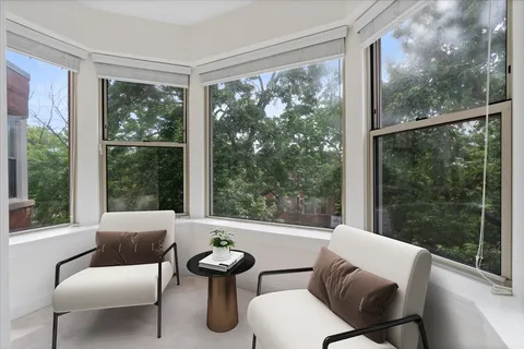 $185,000 | 6208 South Evans Avenue, Unit 3, Chicago, IL 60637