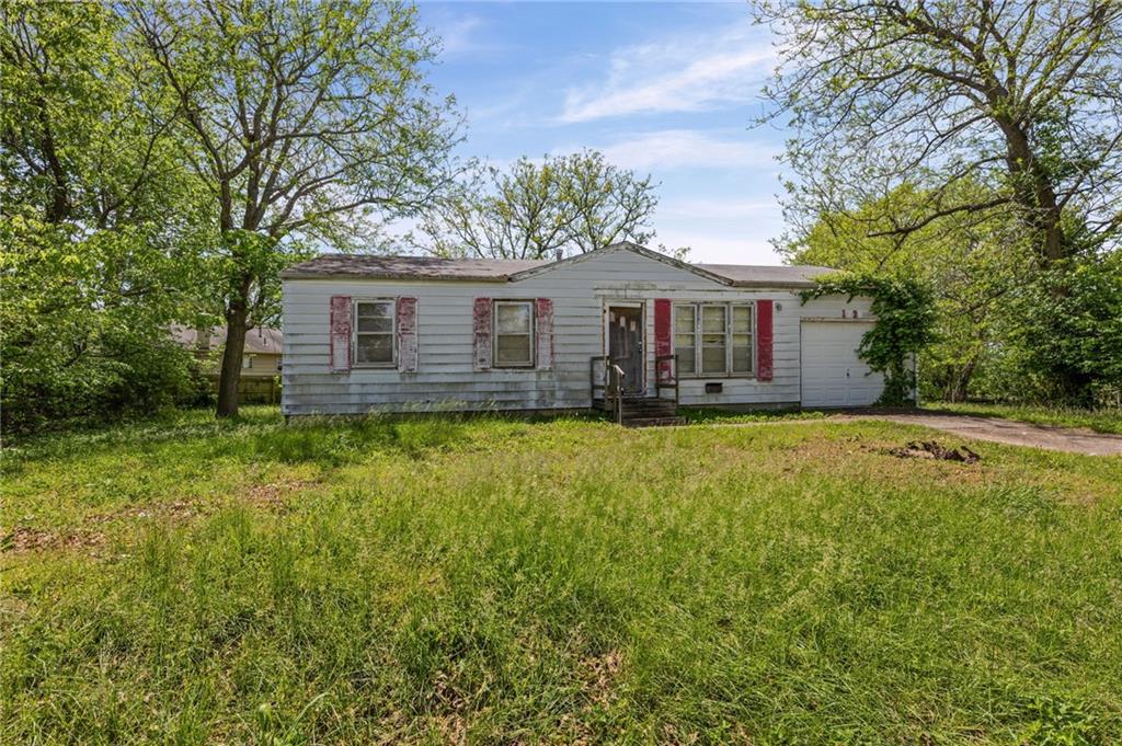 1729 Lockhart Lane Osawatomie, KS 66064 - Photo 1 of 1