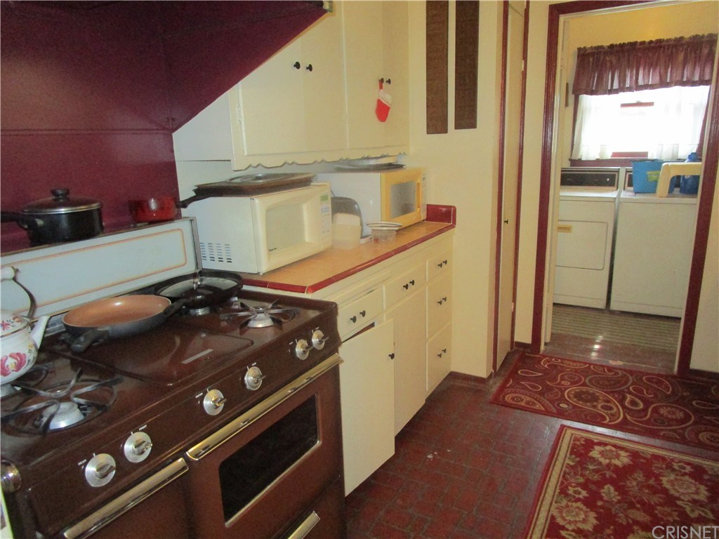 500 Fullerton Avenue Newport Beach, CA 92663 - Photo 6 of 9