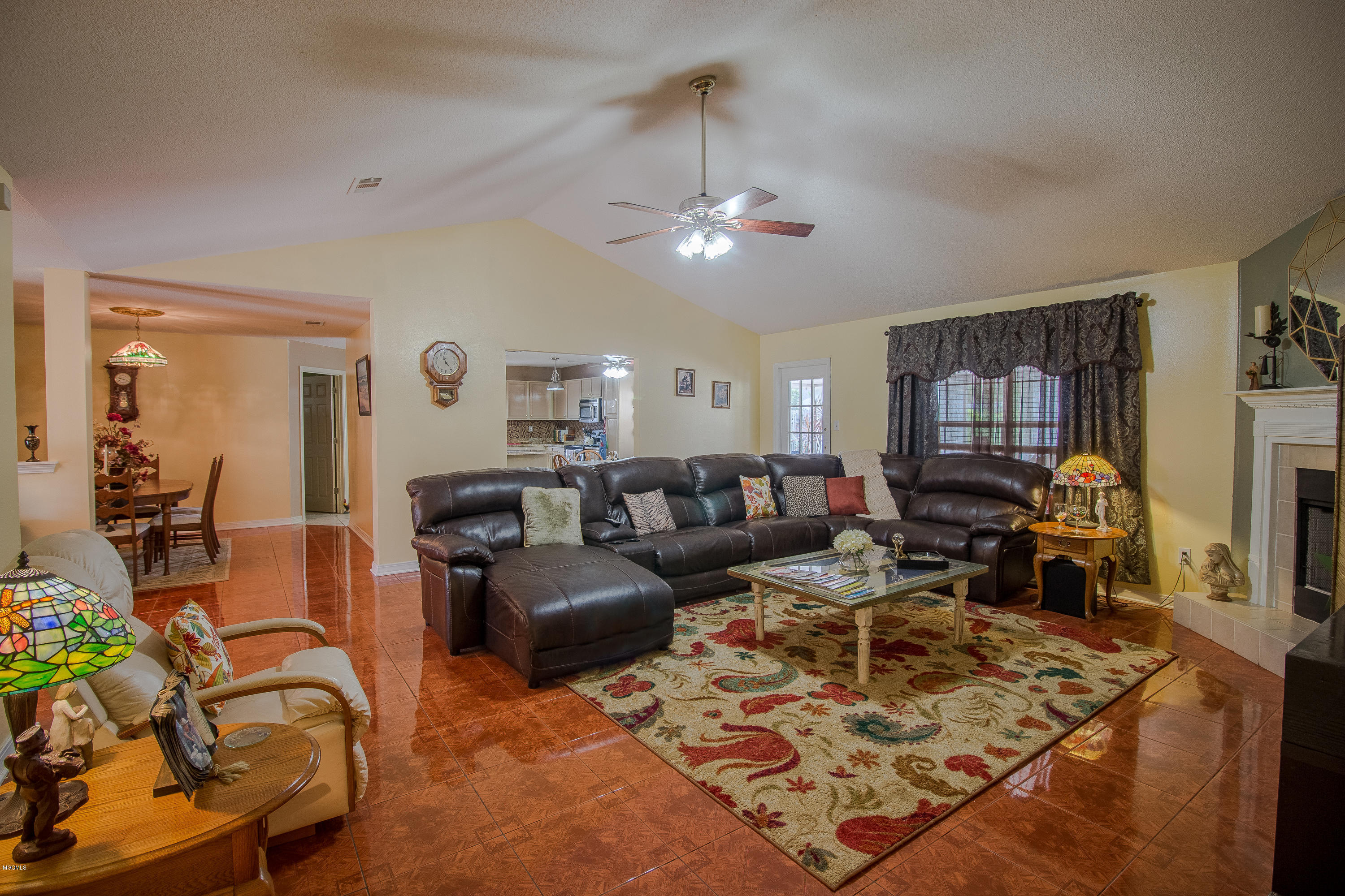 15409 Vick Road-128