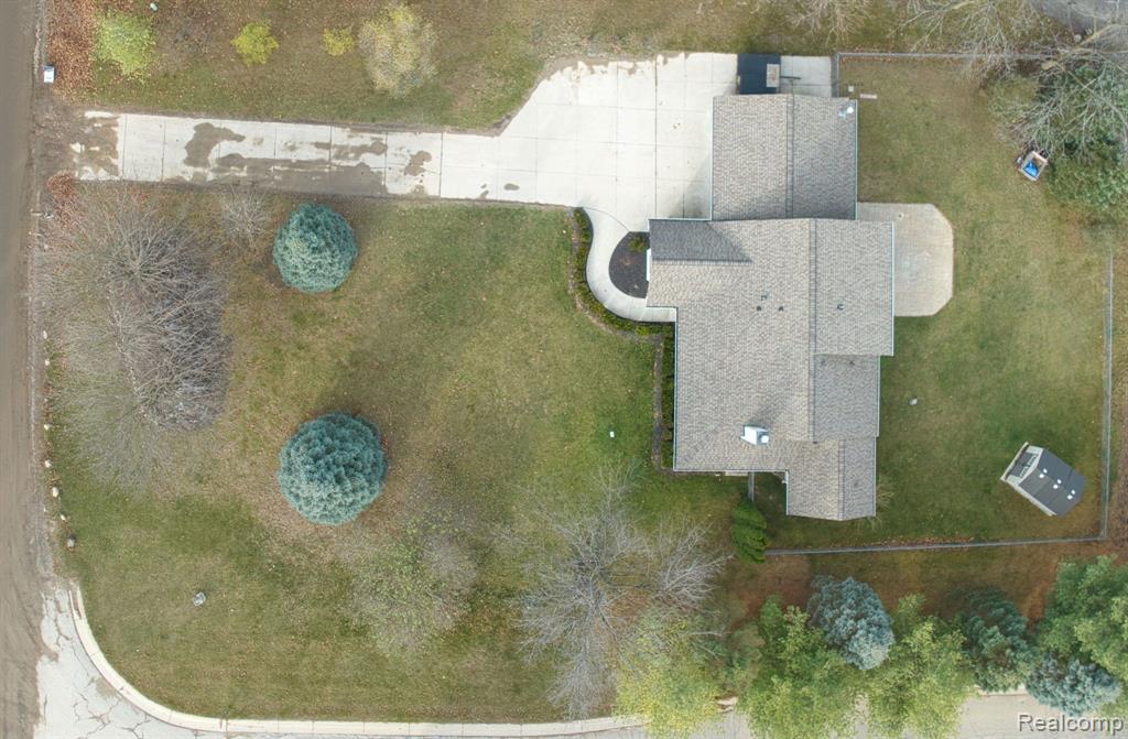 3089 East Maple Road Wixom, MI 48393 - Photo 10 of 68