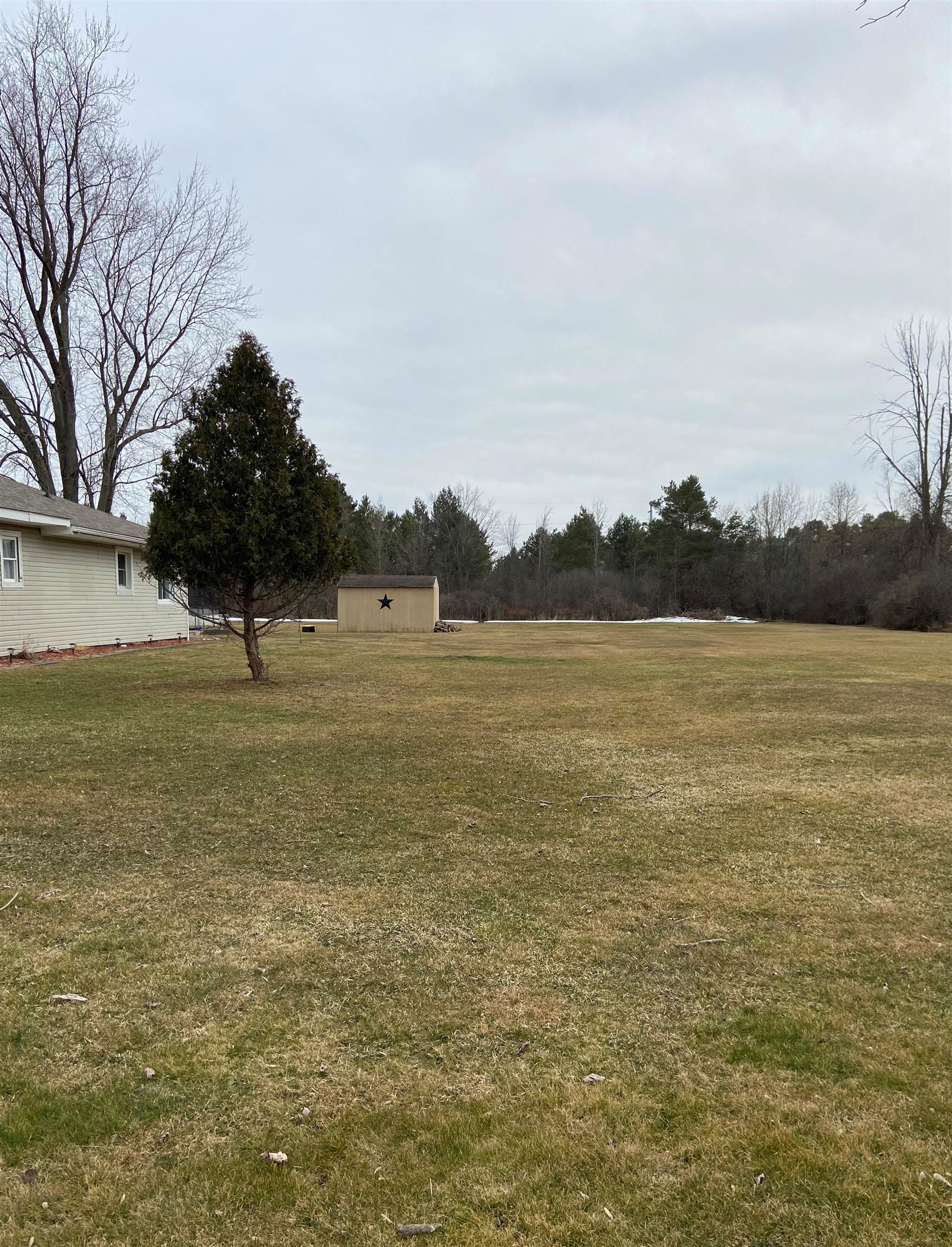 2462 East Stewart Road Midland, MI 48640 - Photo 10 of 56 Gallery Image 10