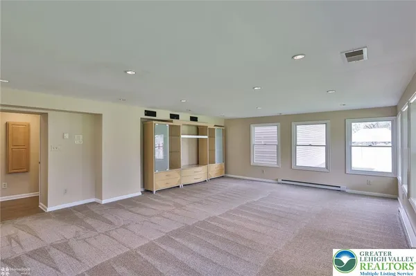 $585,000 | 3032 Center Street, Bethlehem, PA 18017