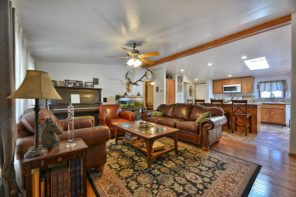 1559 Lonnon Road Grants Pass, OR 97527 - Photo 23 of 31 DSC_6889