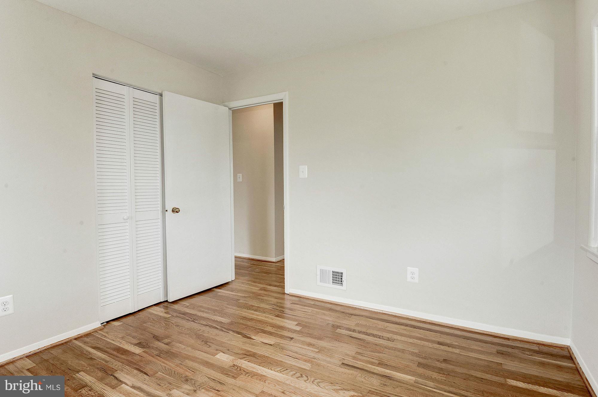 7429 Northrop Road Alexandria, VA 22306 - Photo 15 of 25 Bedroom