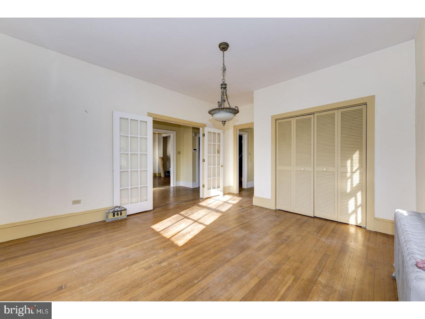 846 Riverside Avenue Trenton, NJ 08618 - Photo 6 of 16 Gallery Image 6