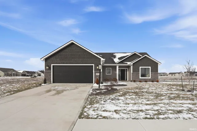 $359,900 | 1201 Zenos Boulevard, Fort Wayne, IN 46818